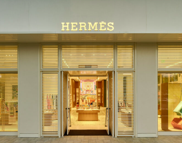 Hermès returns to Naples' Waterside Shops. - Naples News Now